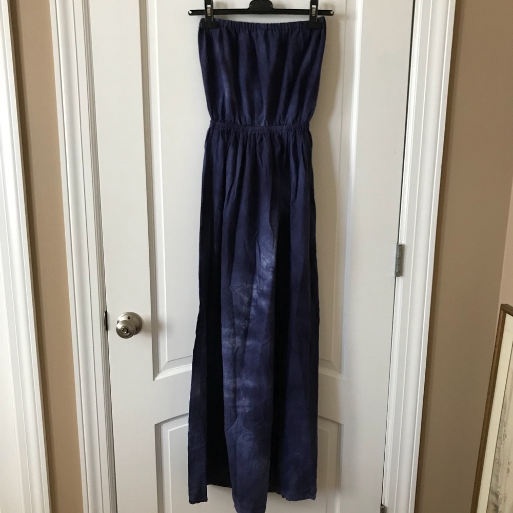 EUC! Blue tie-dyed strapless boho-chic dress